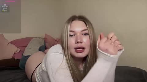 Julie  online show from March 25, 9:37 am