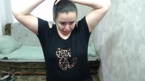 cutiemarine online show from April 29, 12:09 pm