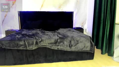 Snapshot of cutiepie69__ chatting on February 24, 11:19 pm cutiepie69__ online show from February 24, 11:19 pm