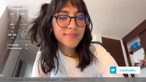 cutiepiemiu -  online show from January 8, 10:37 pm