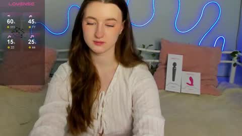 Snapshot of cutiewithclaws chatting on February 9, 2:04 am Eva online show from February 9, 2:04 am