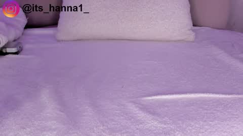 Hannah online show from May 22, 9:20 pm