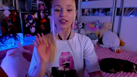 Nora online show from March 11, 9:32 pm