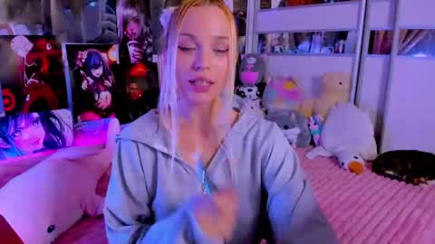 Nora online show from June 11, 12:32 am