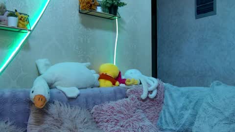 cuttiebunny online show from May 15, 11:34 pm
