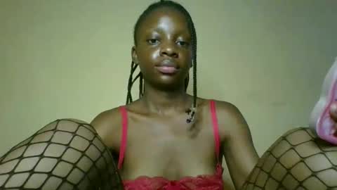Snapshot of cutty_teshy chatting on February 7, 12:06 pm cutty_teshy online show from February 7, 12:06 pm
