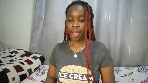 cutypookie online show from November 17, 6:19 am