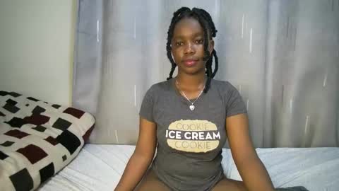 cutypookie online show from November 23, 4:45 am