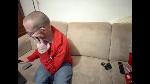 Snapshot of cuyversivan012 chatting on April 4, 1:04 am cuyversivan012 online show from April 4, 1:04 am