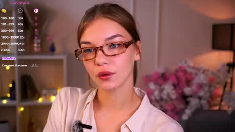 Snapshot of cwenbrayton chatting on September 27, 7:30 pm Cwen online show from September 27, 7:30 pm