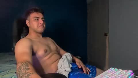 Hayder online show from December 4, 7:39 am