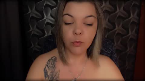 Snapshot of cyberdomme chatting on January 21, 11:24 pm Full time mean bitch. online show from January 21, 11:24 pm