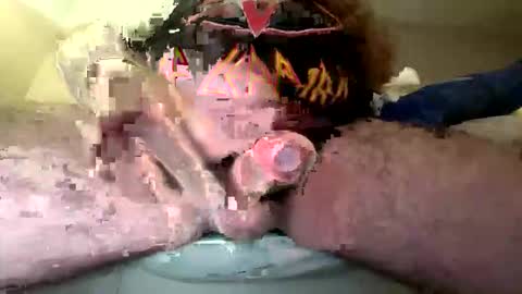 Snapshot of cyclonejack chatting on April 5, 11:46 pm cyclone jack online show from April 5, 11:46 pm