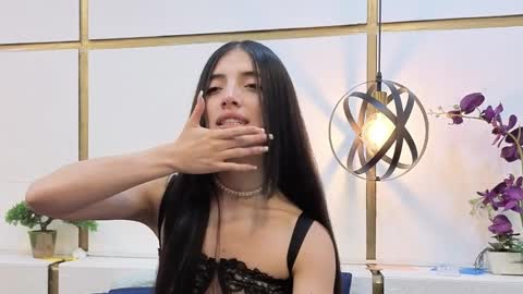 Snapshot of cynthia1fox chatting on April 2, 3:37 am Cynthia1fox online show from April 2, 3:37 am