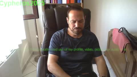 Snapshot of cypheros2025 chatting on September 19, 9:32 am Chris online show from September 19, 9:32 am
