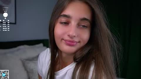 Isabella online show from October 23, 1:05 am