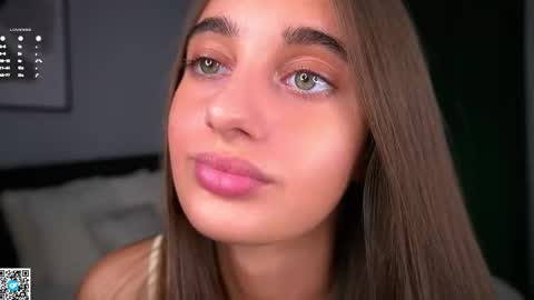 Isabella online show from November 14, 1:04 am