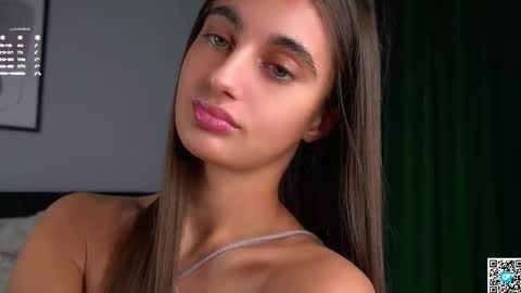 Isabella online show from February 28, 1:06 am