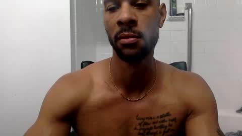 Snapshot of d33d667696 chatting on October 19, 4:35 am Dday2 online show from October 19, 4:35 am