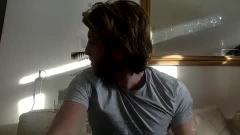 Snapshot of d3nnis_123 chatting on February 19, 3:05 pm d3nnis_123 online show from February 19, 3:05 pm