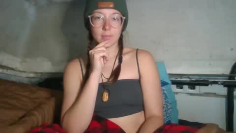 Snapshot of d3sert_moon chatting on December 1, 11:32 pm d3sert_moon online show from December 1, 11:32 pm