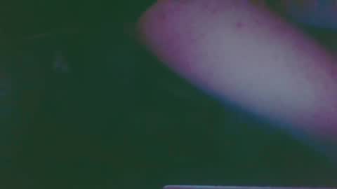 Snapshot of d7xxt1r7 chatting on December 17, 5:51 am d7xxt1r7 online show from December 17, 5:51 am
