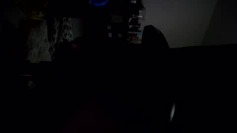Snapshot of d7xxt1r7 chatting on February 17, 10:47 pm d7xxt1r7 online show from February 17, 10:47 pm