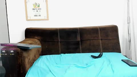 Snapshot of d_alex_ chatting on January 23, 8:24 pm Leo - online show from January 23, 8:24 pm