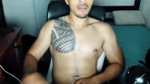 Snapshot of d_alex_ chatting on February 14, 3:03 am Leo - online show from February 14, 3:03 am