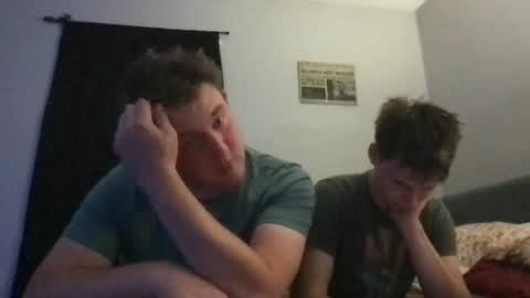 Snapshot of d_dart chatting on September 17, 3:52 am Aeboy12 online show from September 17, 3:52 am