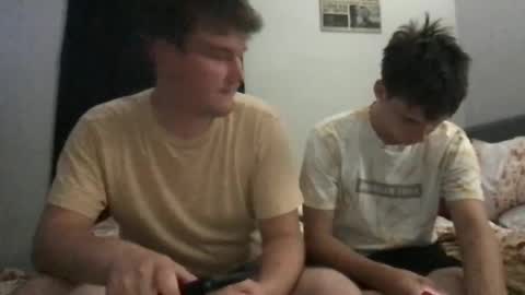 Snapshot of d_dart chatting on September 18, 3:08 am Aeboy12 online show from September 18, 3:08 am