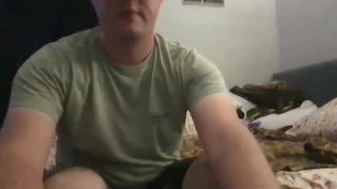 Snapshot of d_dart chatting on September 19, 4:25 am Aeboy12 online show from September 19, 4:25 am