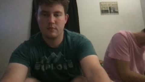 Snapshot of d_dart chatting on September 21, 4:36 am Aeboy12 online show from September 21, 4:36 am