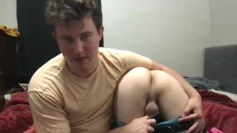 Snapshot of d_dart chatting on October 4, 2:20 am Aeboy12 online show from October 4, 2:20 am