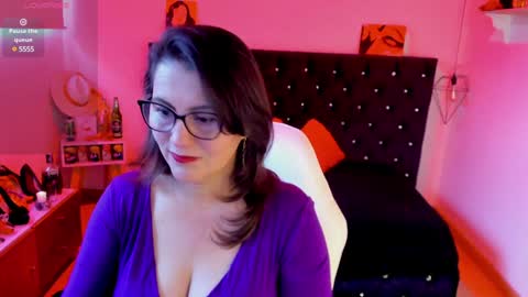 Mia  online show from January 26, 11:50 am