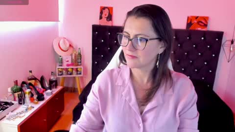 Mia  online show from January 27, 5:48 pm