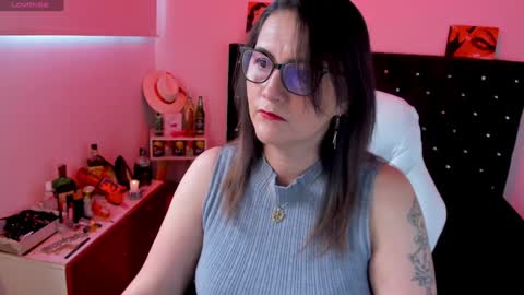 Mia  online show from January 28, 12:00 pm