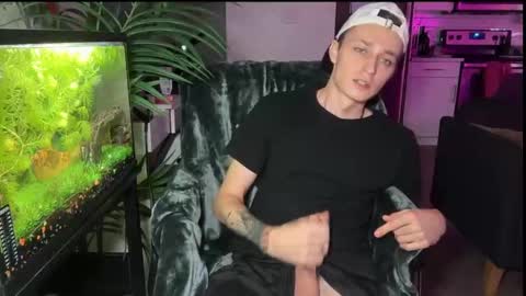 Snapshot of da_danya chatting on October 1, 12:27 am da_danya online show from October 1, 12:27 am