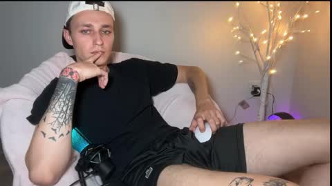 Snapshot of da_danya chatting on October 4, 3:59 am da_danya online show from October 4, 3:59 am