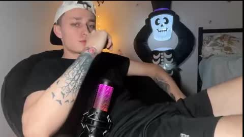 Snapshot of da_danya chatting on October 29, 2:14 am da_danya online show from October 29, 2:14 am