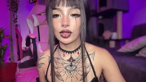 Snapshot of da_kotta chatting on April 3, 1:47 am da_kotta online show from April 3, 1:47 am