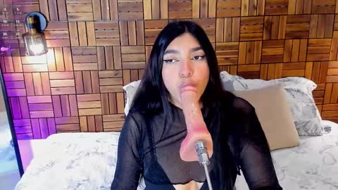 Daphne online show from February 11, 3:17 pm