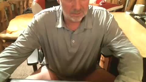 Snapshot of dabaatendae chatting on December 4, 5:06 am dabaatendae online show from December 4, 5:06 am