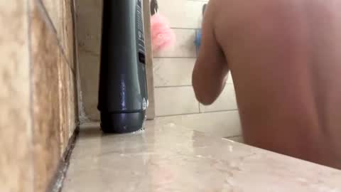 Snapshot of dabrownb0y chatting on March 7, 5:15 am dabrownb0y online show from March 7, 5:15 am