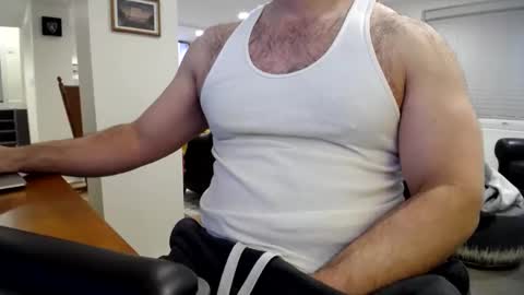 Snapshot of dad_ric chatting on February 2, 10:24 am dad_ric online show from February 2, 10:24 am