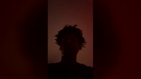 Snapshot of dadalongleg chatting on April 6, 7:15 pm dadalongleg online show from April 6, 7:15 pm