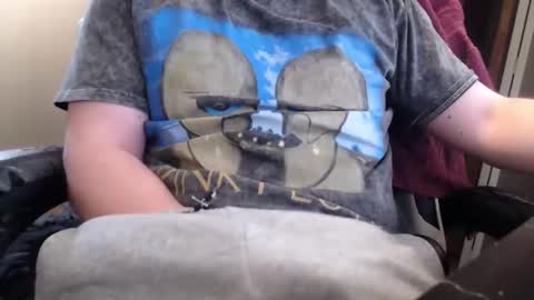 Snapshot of dadbodqc chatting on February 6, 4:32 pm dadbodqc online show from February 6, 4:32 pm