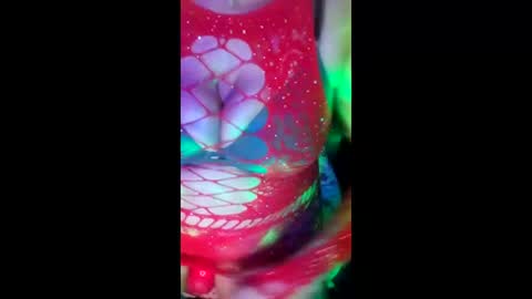 Daddett iS Wett online show from February 4, 6:30 am