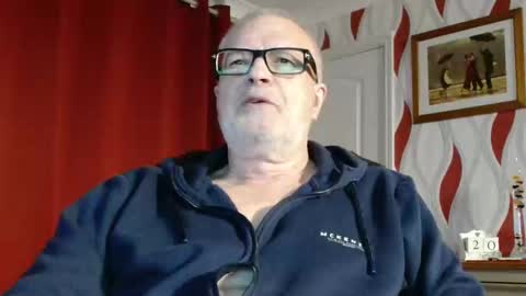 Snapshot of daddiescockforyou chatting on April 20, 8:10 pm Brian ... online show from April 20, 8:10 pm