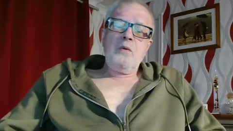 Snapshot of daddiescockforyou chatting on April 29, 7:53 pm Brian ... online show from April 29, 7:53 pm